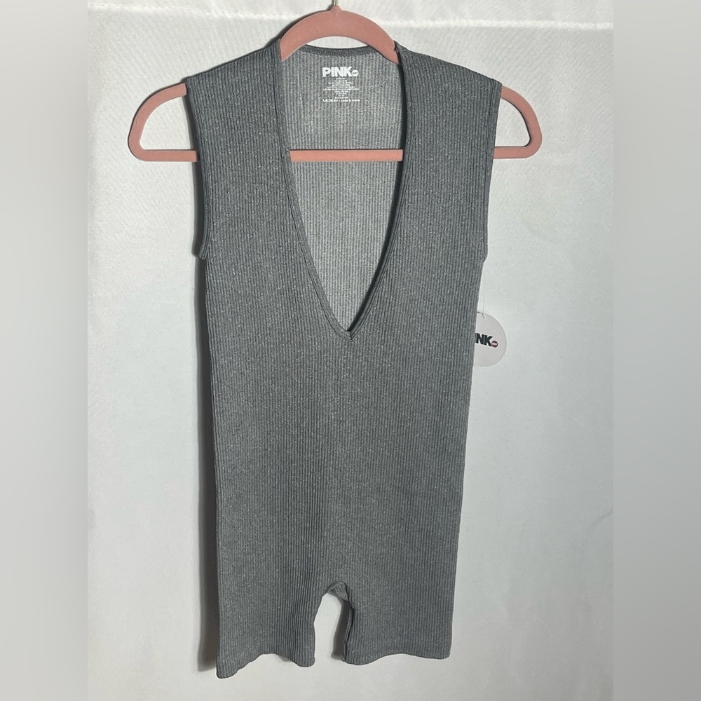 Pink Dot Ribbed Sleeveless Romper Gray V-Neck One Piece Lounge Bodysuit Size M